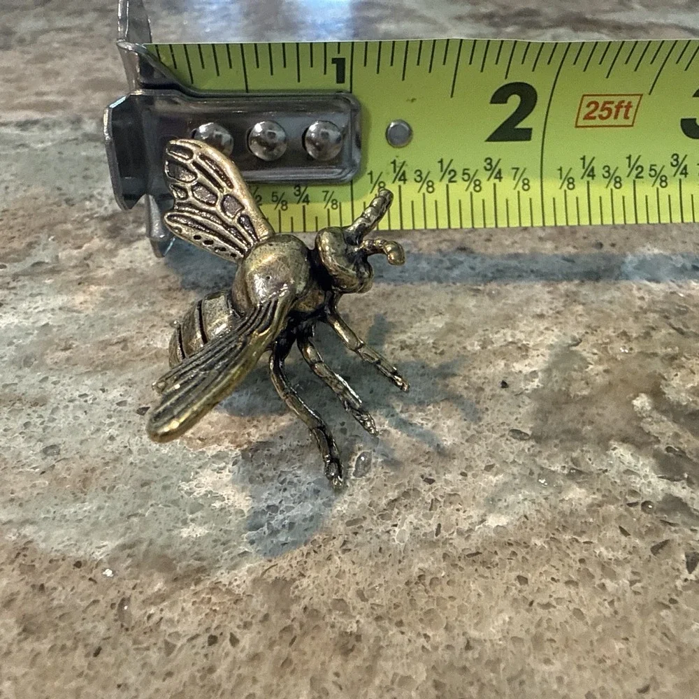 Brass Bumble Bee Collectible Desk Decor Mini Statue 1